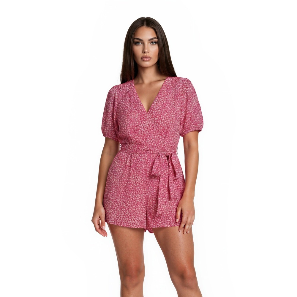 NWOT‎ She Sky Skort Romper Women's Size Small Pink Heart Print Flutter Sleeve